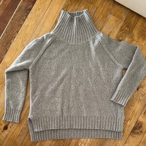 Pink Lily Gray Turtleneck Sweater Small